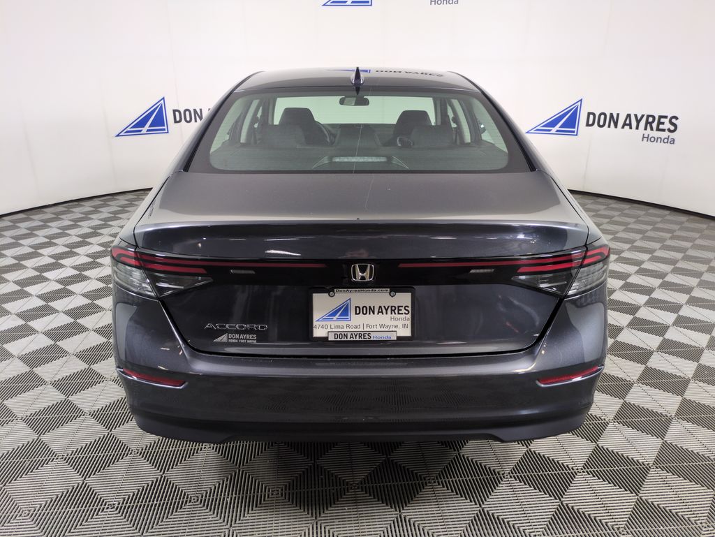 2025 Honda Accord LX photo 4