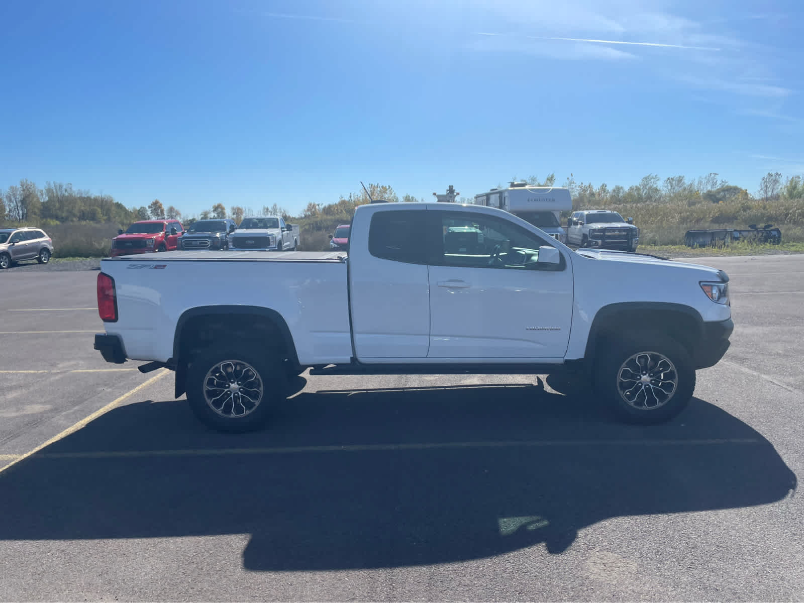 2019 Chevrolet Colorado ZR2 photo 2