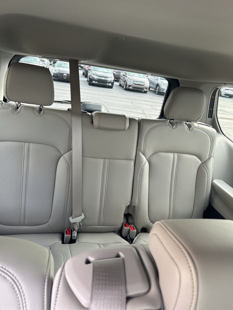 2024 Jeep Wagoneer Base photo 18
