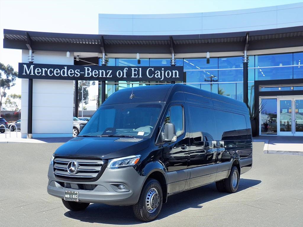 2025 Mercedes-Benz Sprinter Cargo Van Base's photo