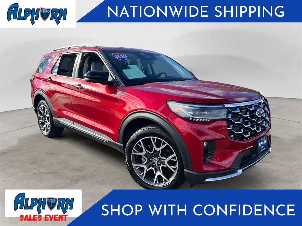 2025 Ford Explorer Platinum's photo