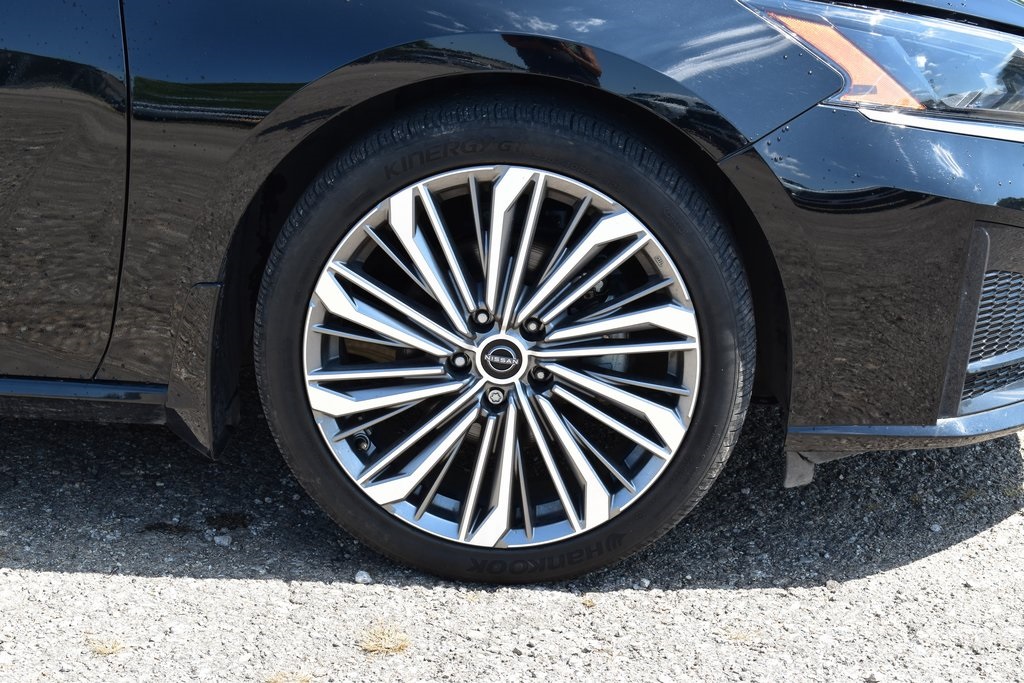 2023 Nissan Altima 2.5 SL photo 4