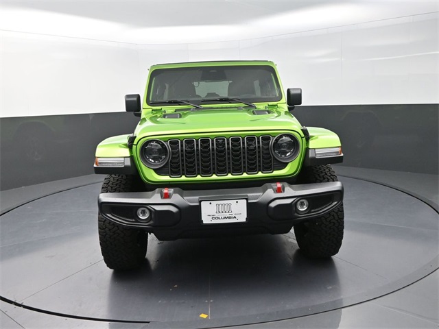 2025 Jeep Wrangler Rubicon photo 2