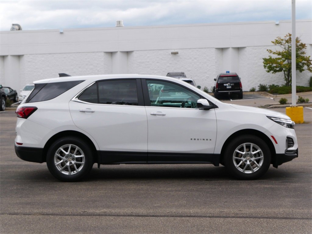 2024 Chevrolet Equinox LT photo 6