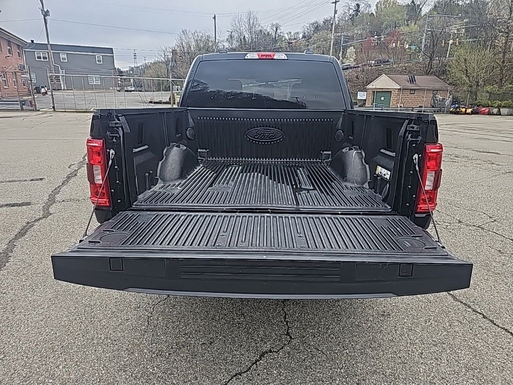 2022 Ford F-150 XLT photo 12