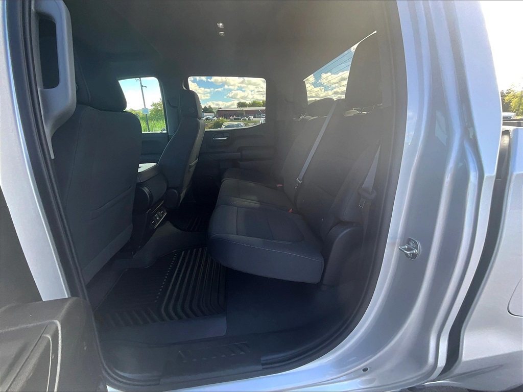 2022 Chevrolet Silverado 1500 LT photo 15