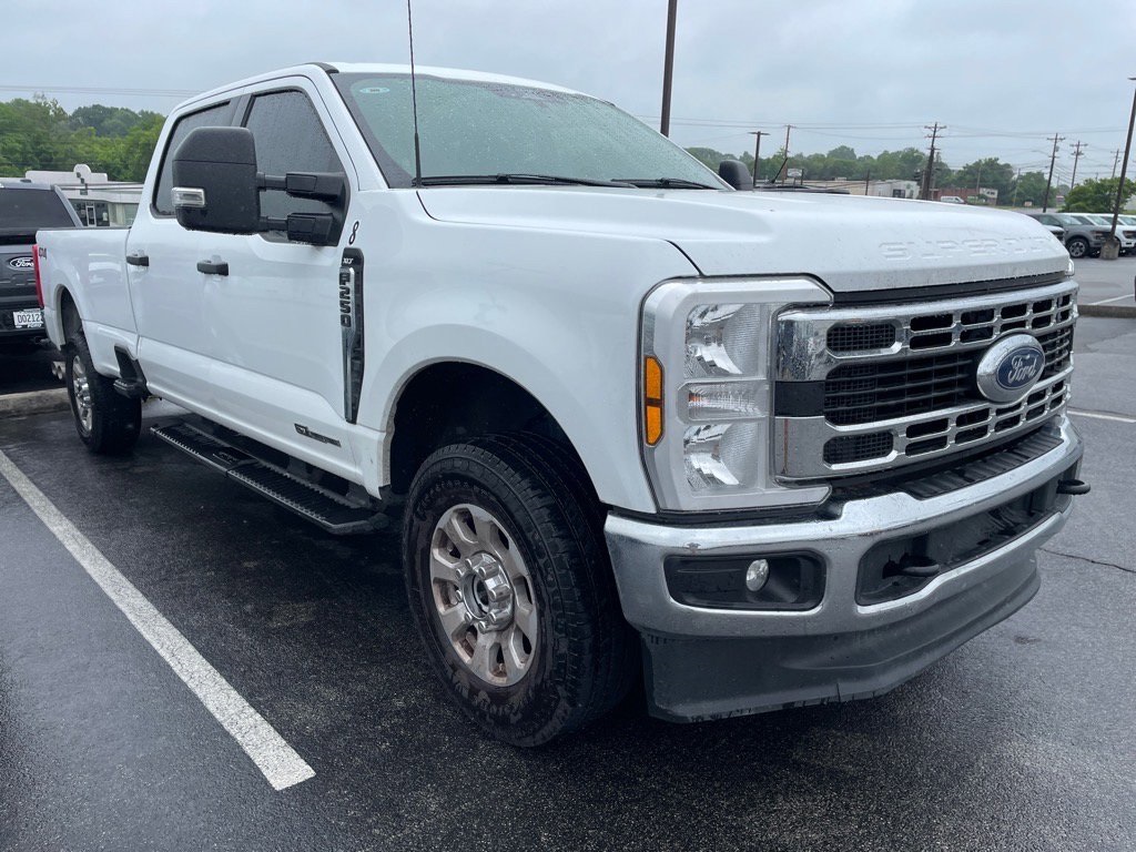 2024 Ford F-250 XLT photo 3