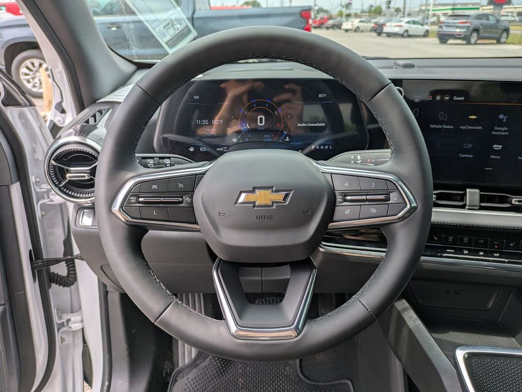 2025 Chevrolet Equinox LT photo 12