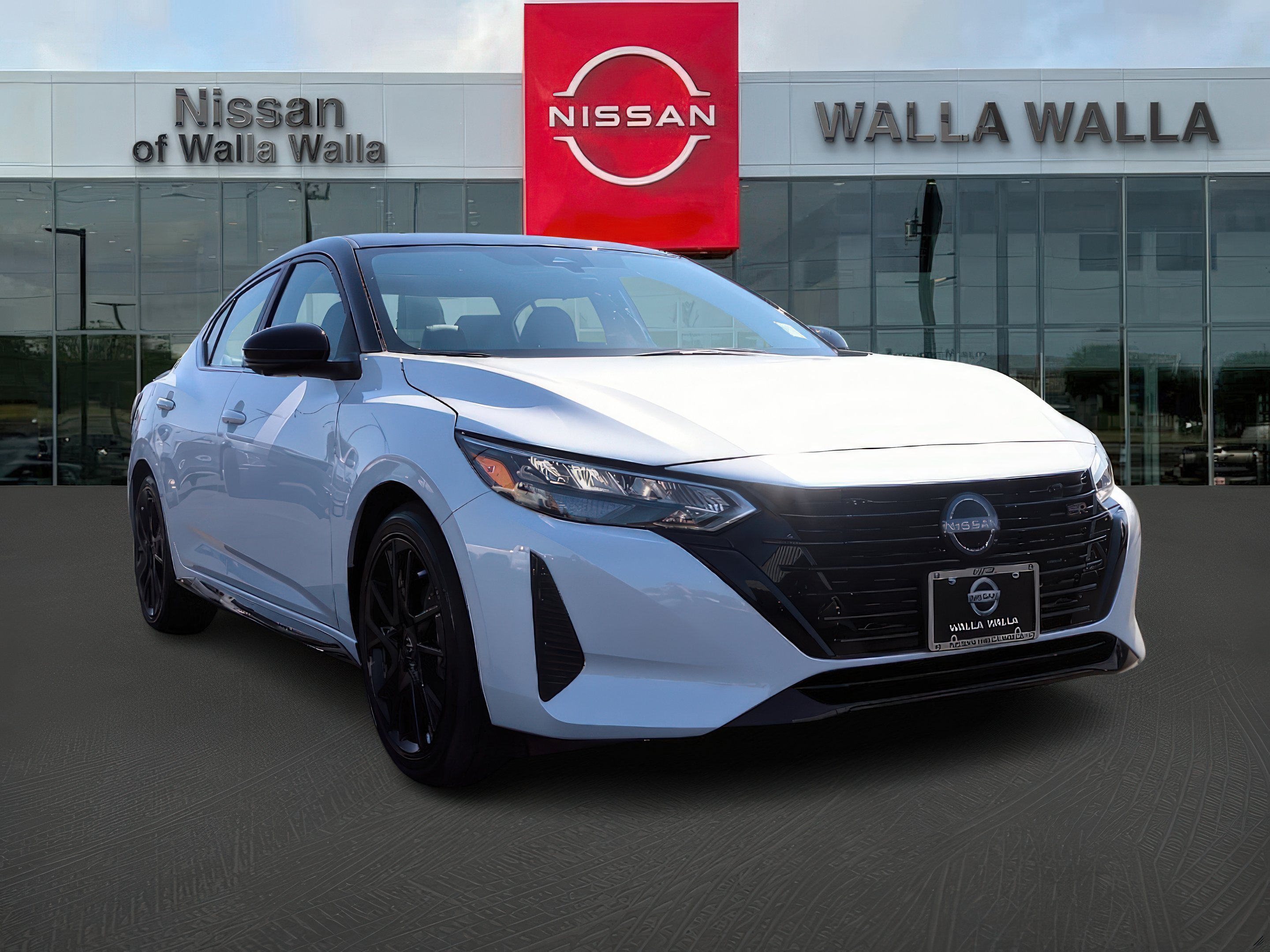 2025 Nissan Sentra SR's photo