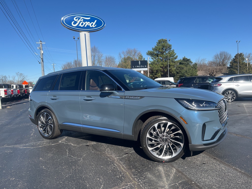 2026 Lincoln Aviator Reserve photo 3