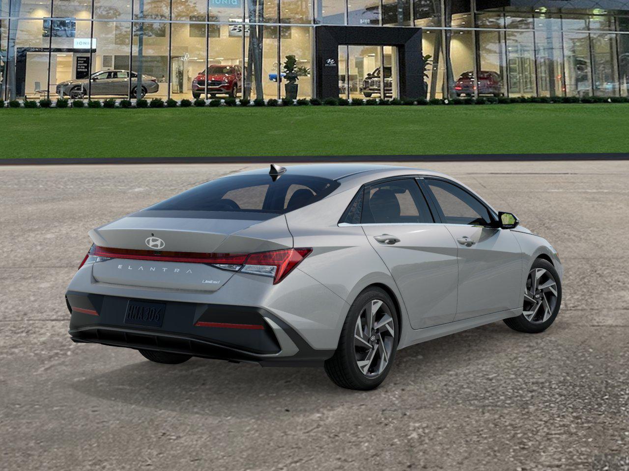 2025 Hyundai Elantra Limited photo 4