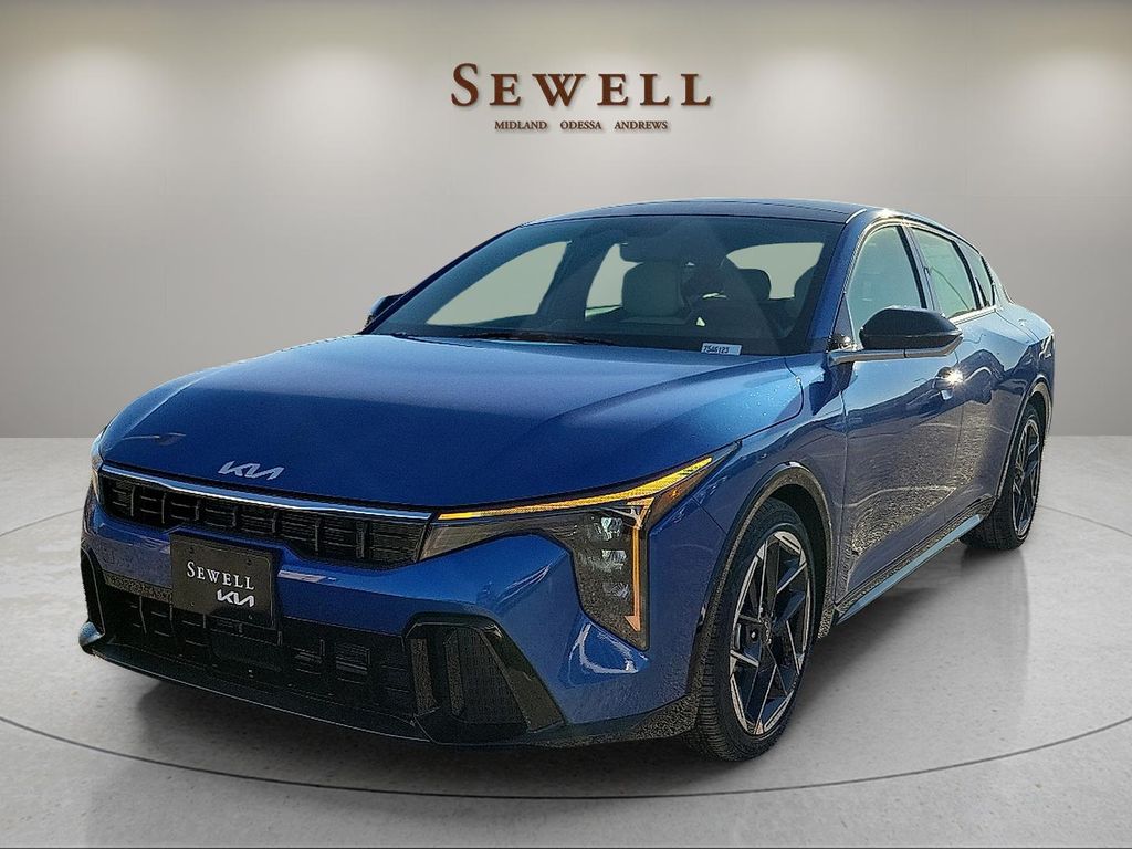 2025 Kia K4 GT-Line's photo