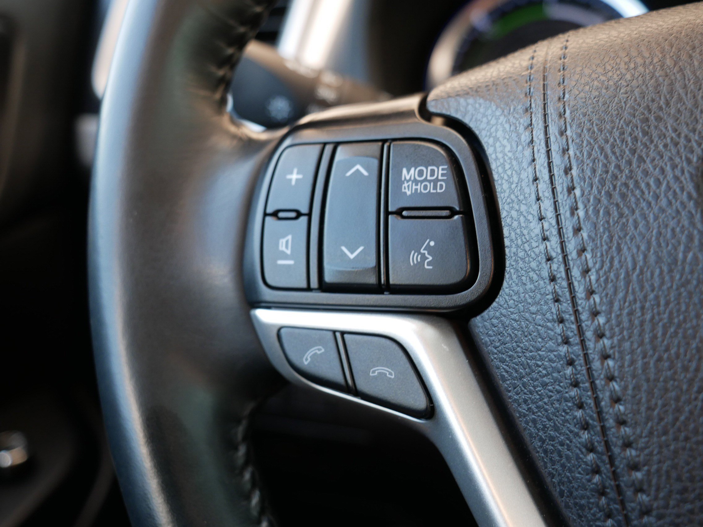 2019 Toyota Highlander Hybrid XLE photo 25
