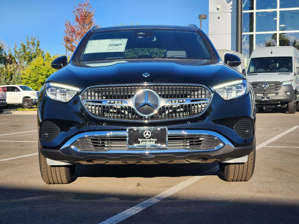 2026 Mercedes Benz GLC 300 4MATIC photo 3