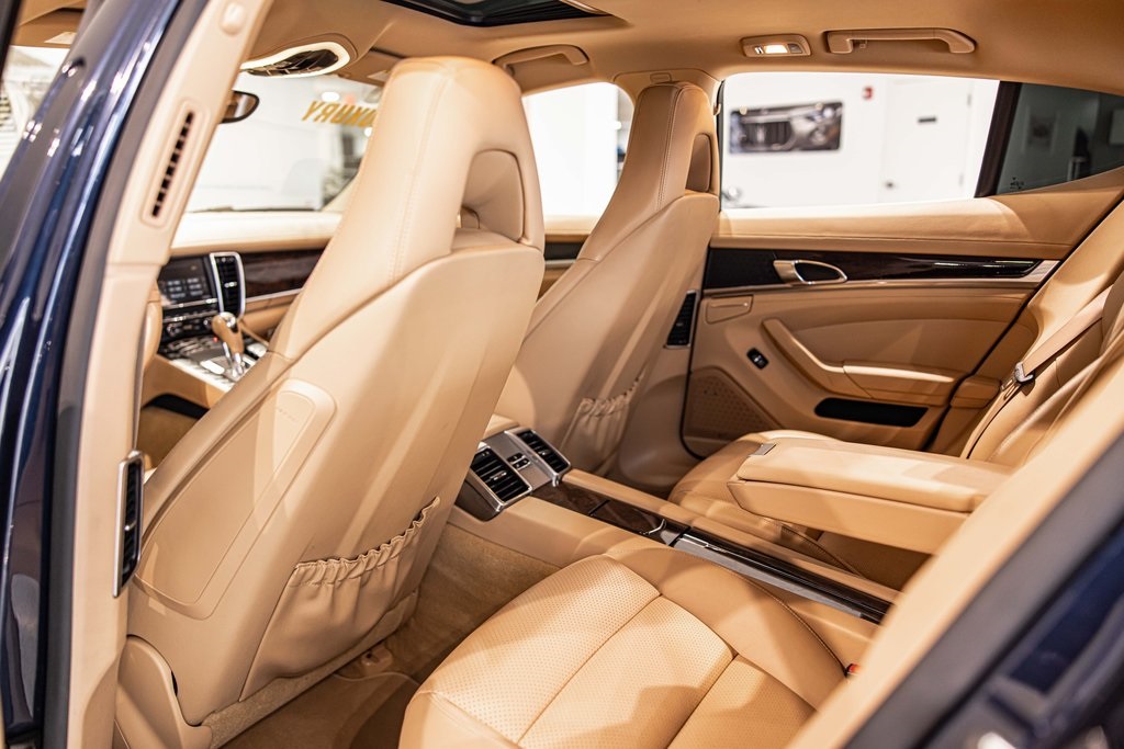 2016 PORSCHE PANAMERA - Image 34