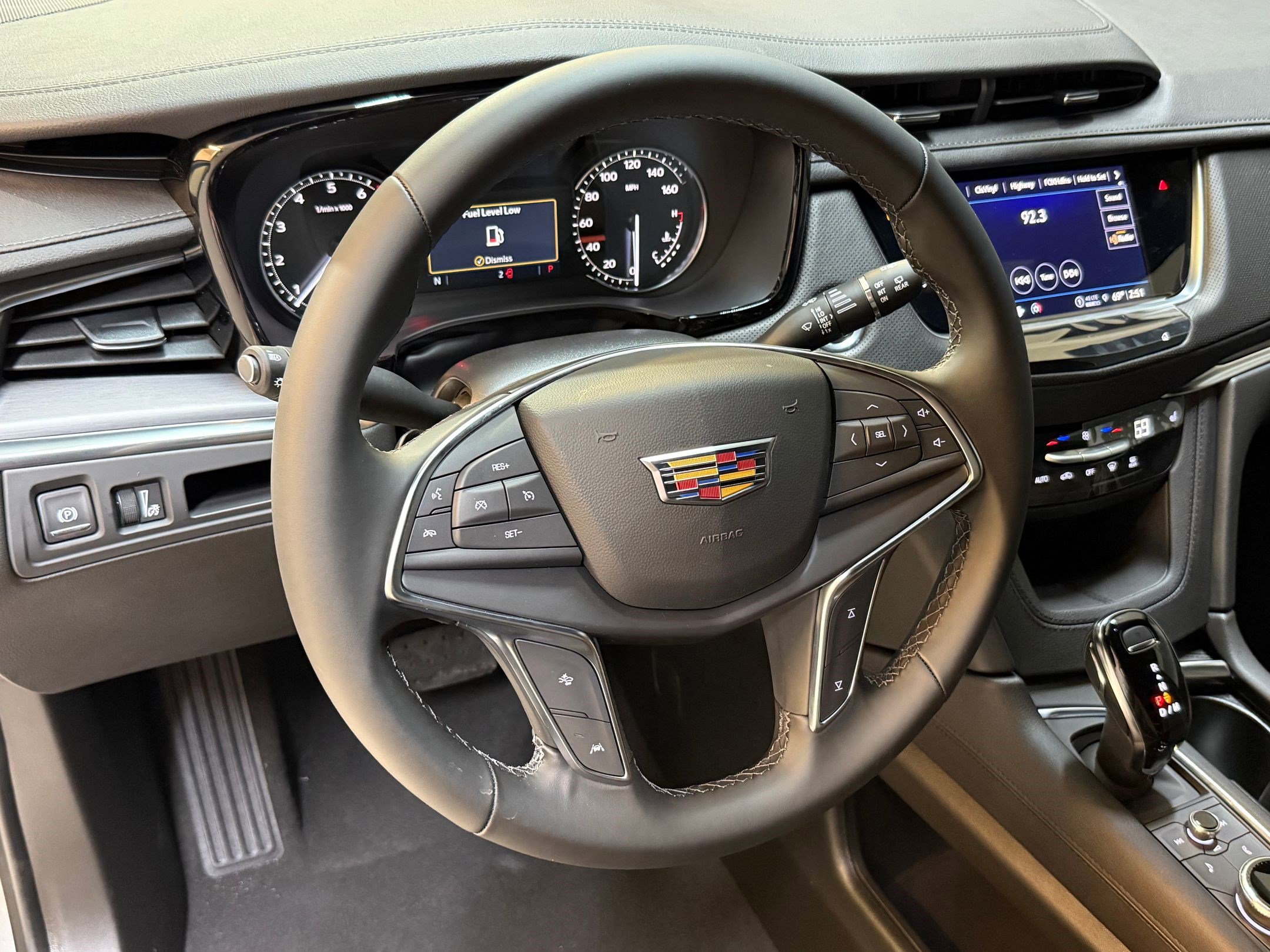 2026 Cadillac XT5 Luxury photo 4
