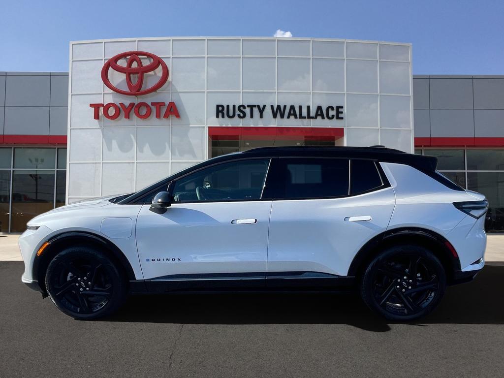 2025 Chevrolet Equinox EV RS's photo