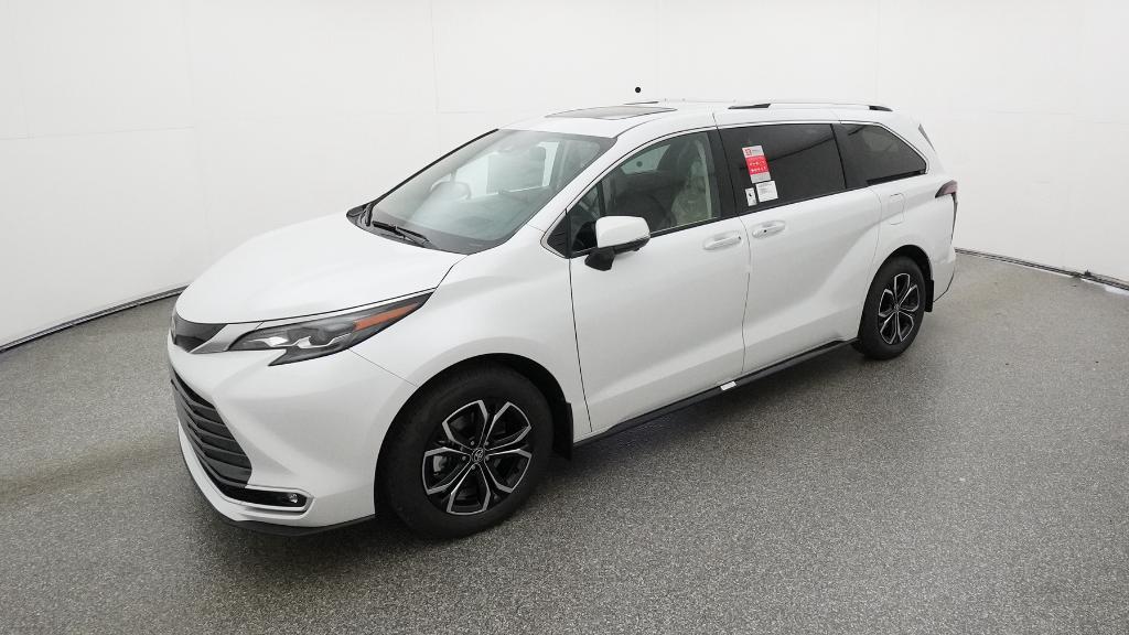 2026 Toyota Sienna Platinum's photo