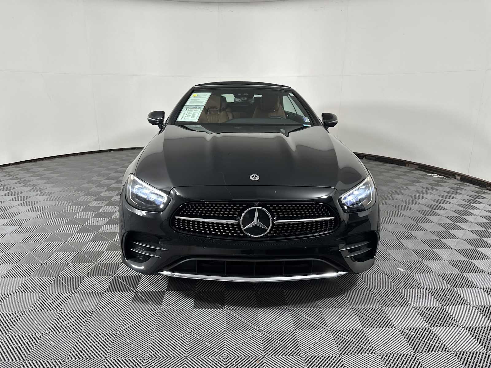 2022 Mercedes Benz E 450 Cabriolet photo 2