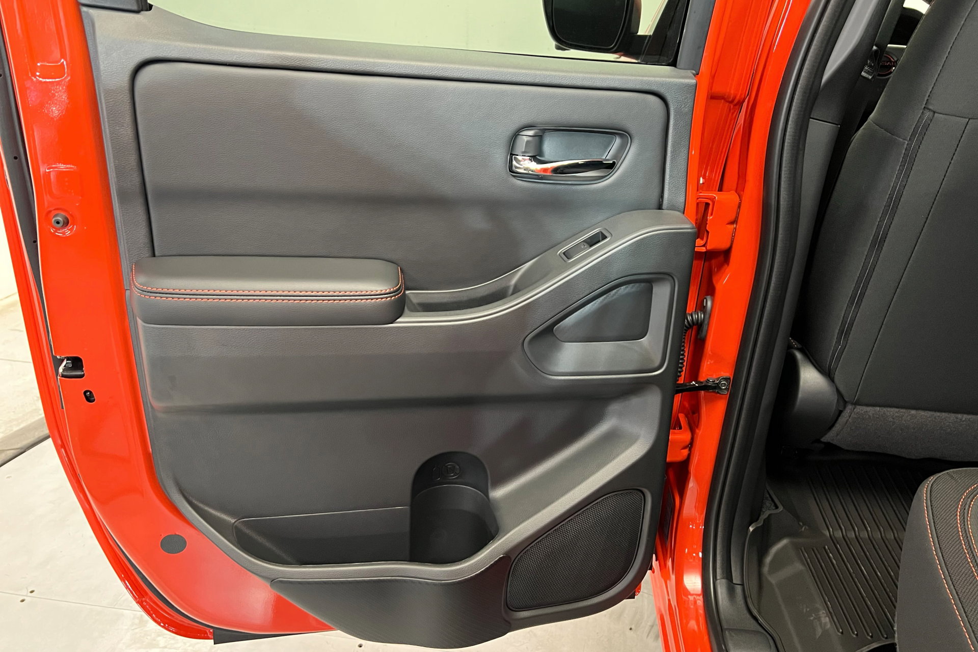 2025 Nissan Frontier PRO-4X photo 18