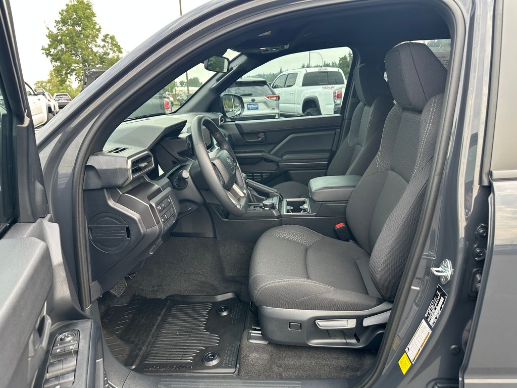 2025 Toyota 4Runner SR5 photo 13