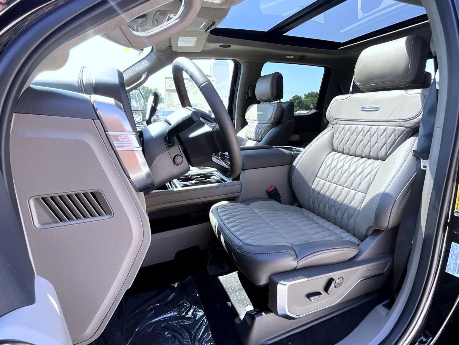 2026 Ford F-350 photo 11