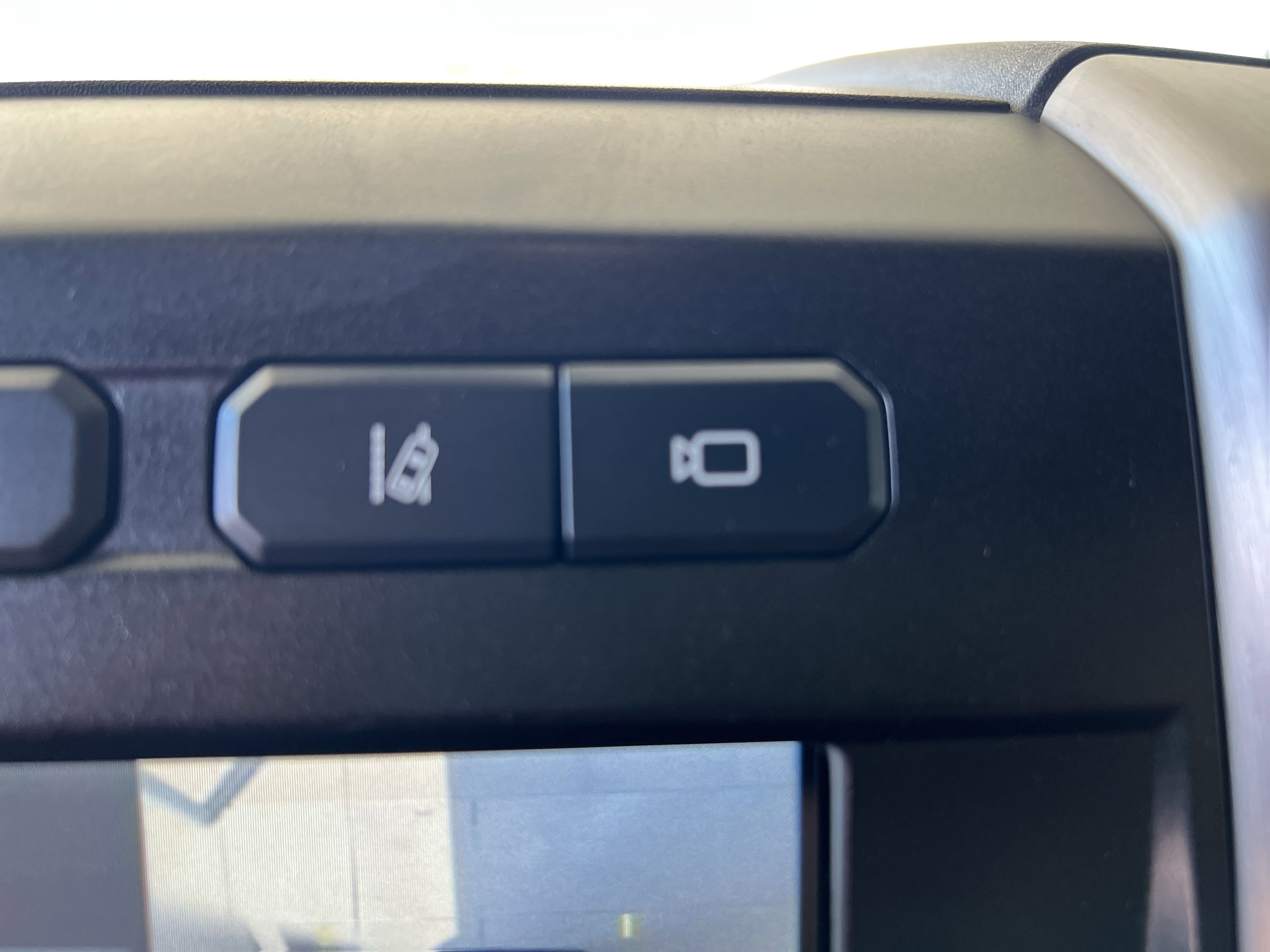 2017 Ford F-250 Platinum photo 13