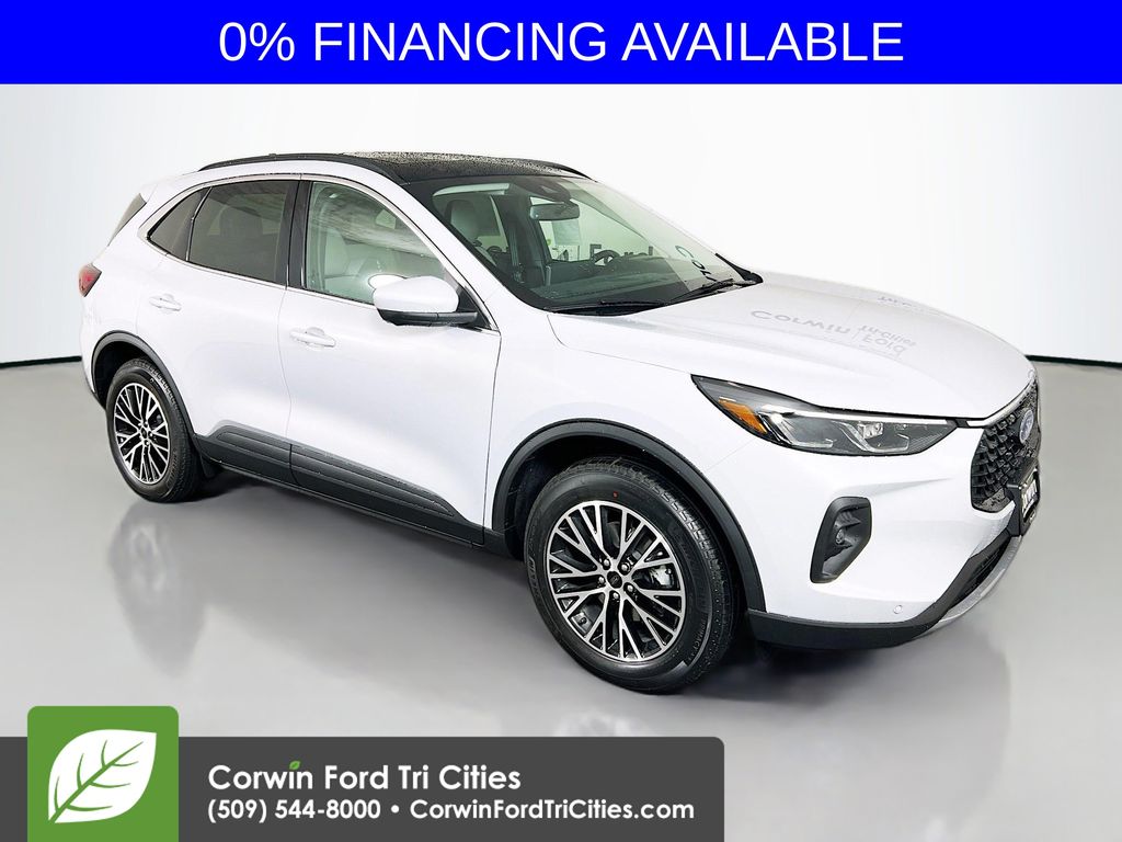 2025 Ford Escape PHEV's photo