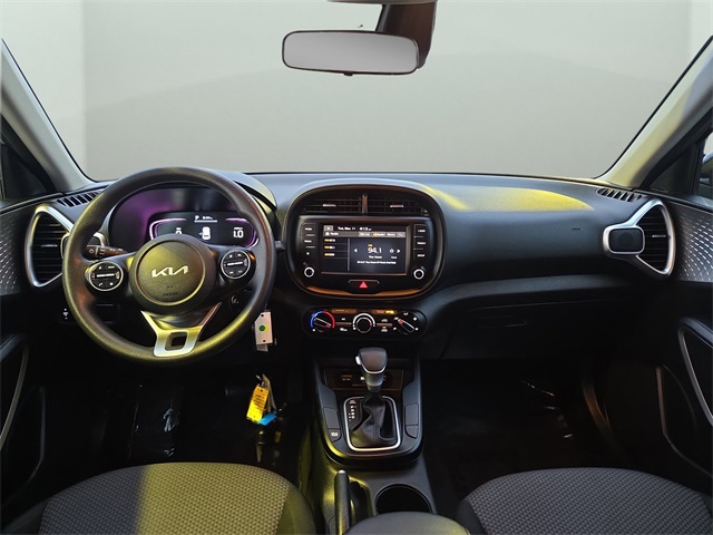 2023 Kia Soul LX photo 2