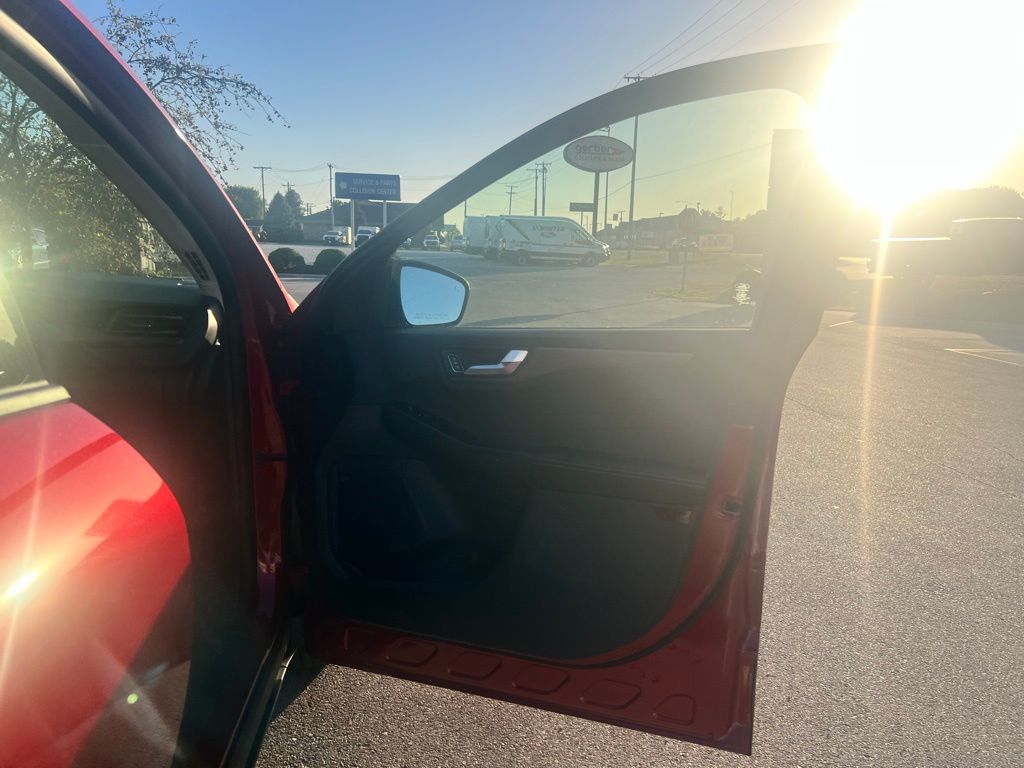 2026 Ford Escape Active photo 30