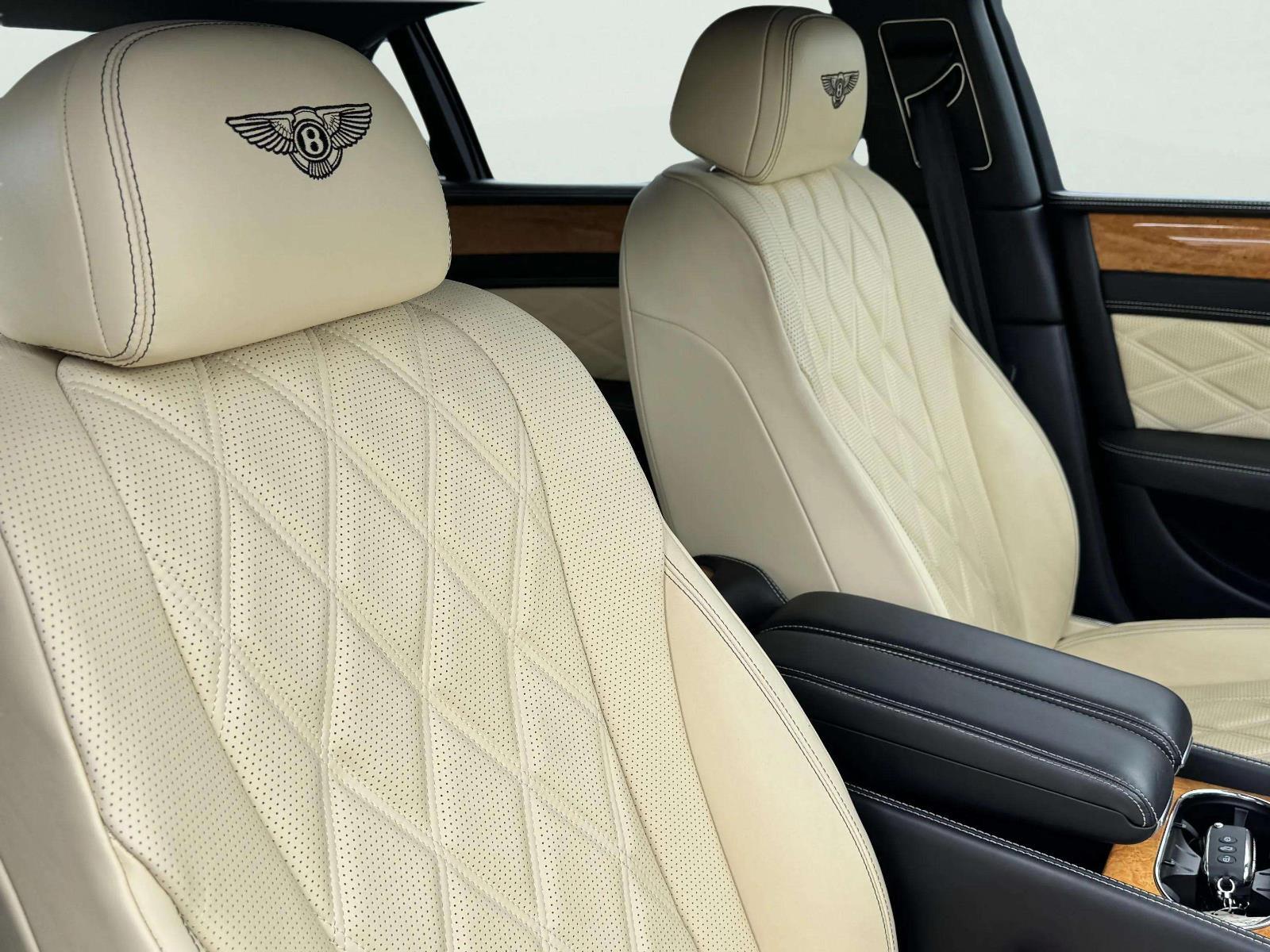 2014 Bentley Flying Spur Base photo 21