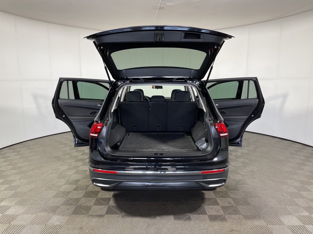 2022 Volkswagen Tiguan S photo 9
