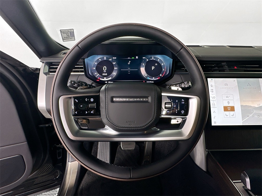 2025 Land Rover Range Rover SE photo 12