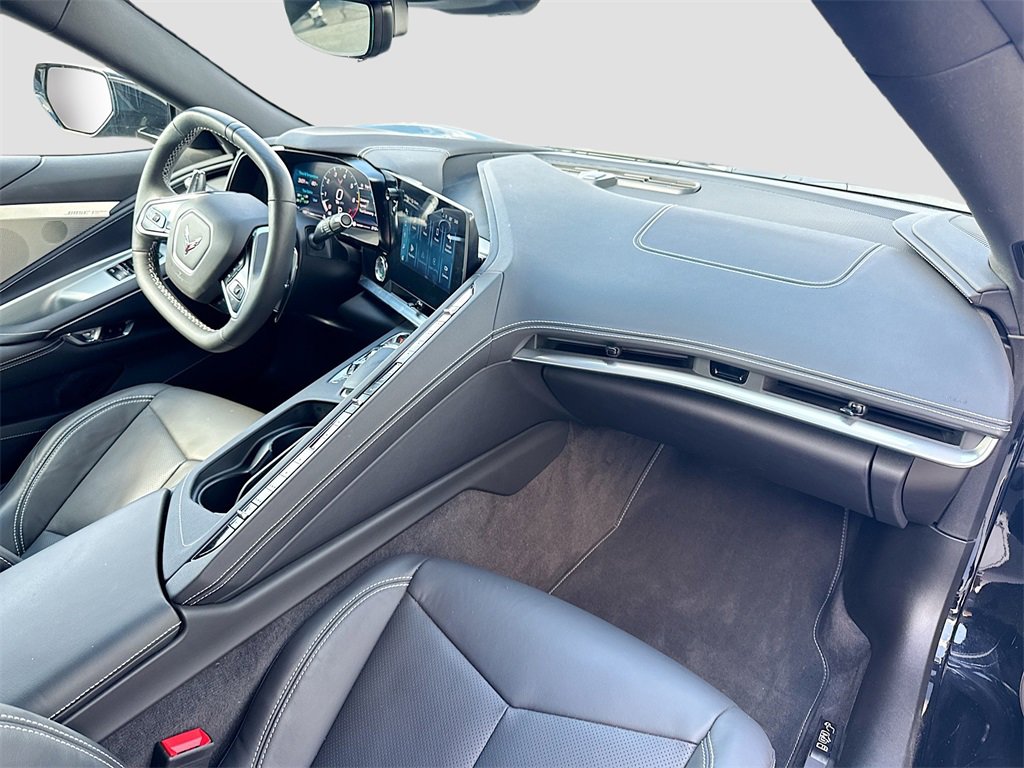 2024 Chevrolet Corvette Stingray 2LT photo 25