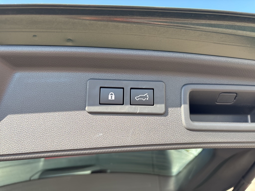 2023 Subaru Forester Limited photo 27