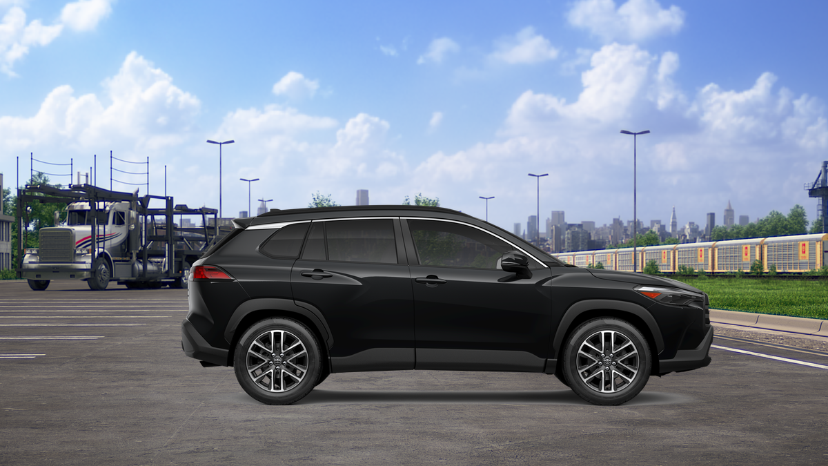 2026 Toyota Corolla Cross XLE photo 6