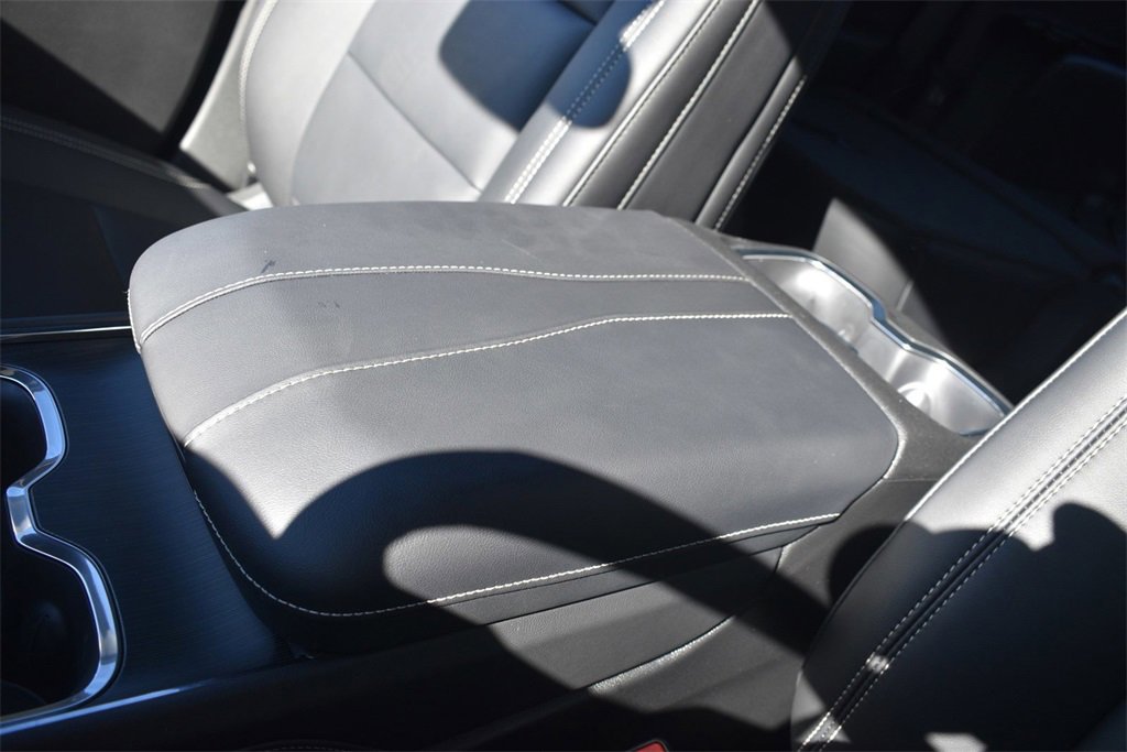 2025 Gmc Acadia Elevation photo 30