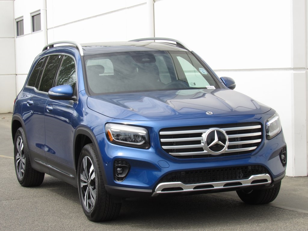 2025 Mercedes Benz GLB 250 4MATIC photo 2