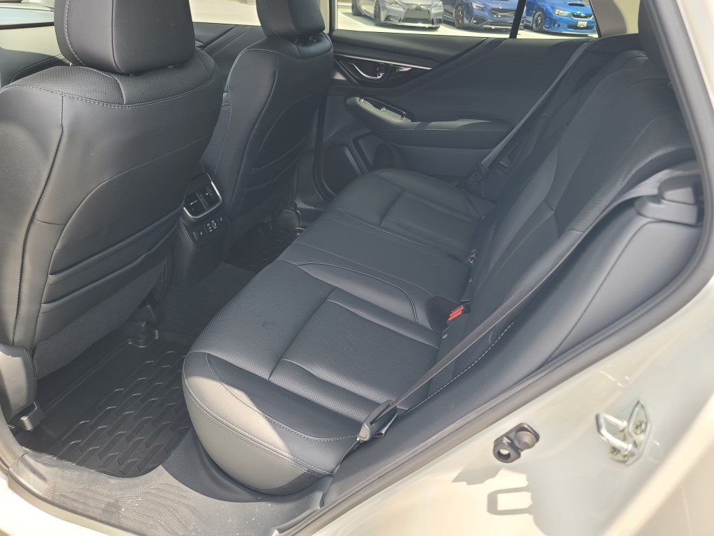2024 Subaru Outback Touring XT photo 17