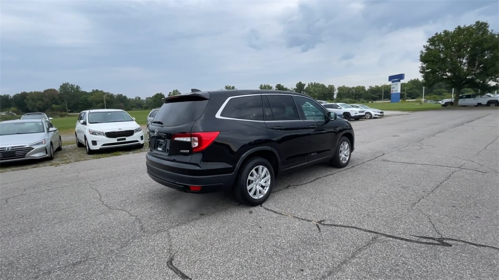 2020 Honda Pilot LX photo 6