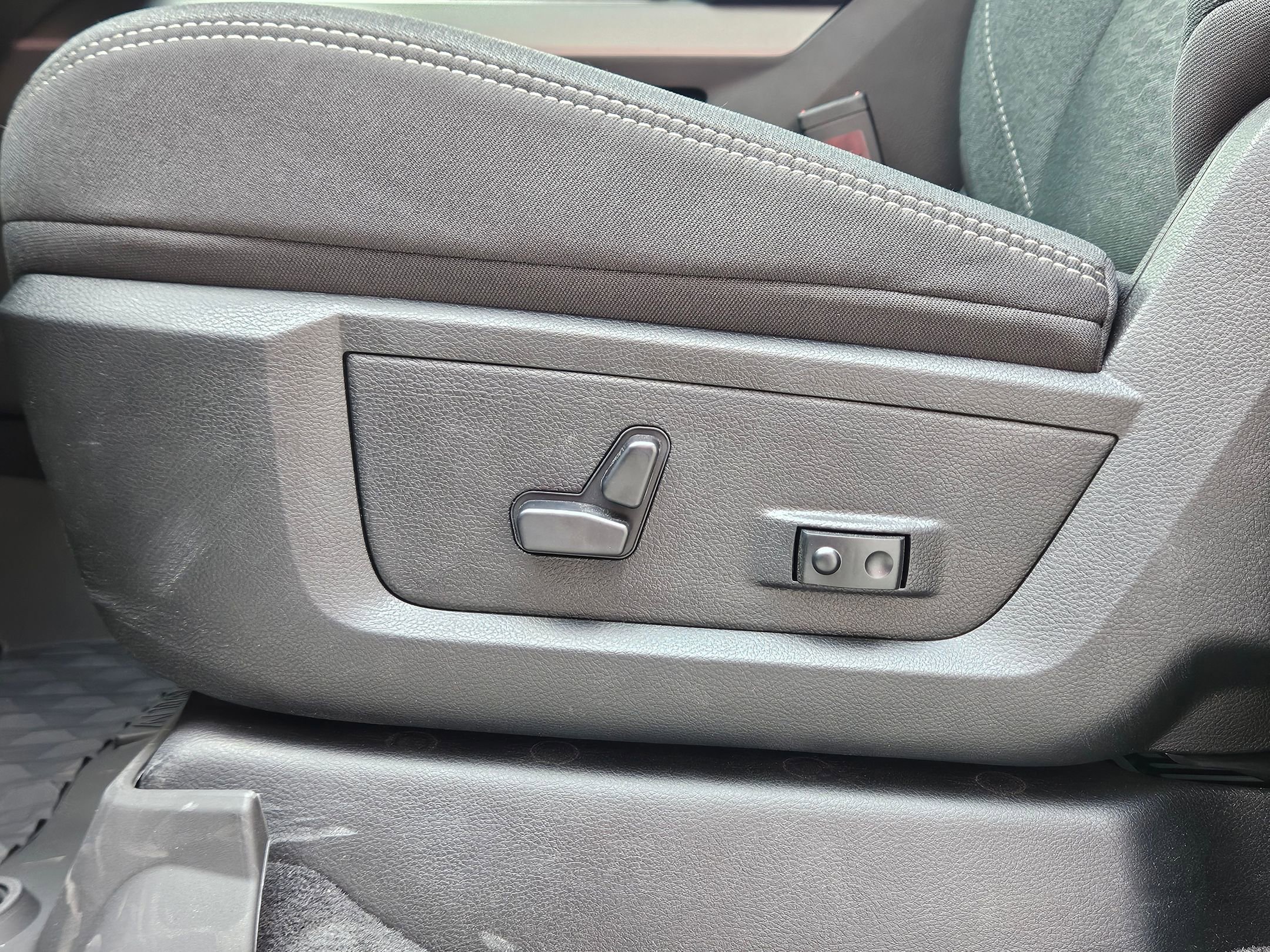 2026 Ram 2500 Big Horn photo 18