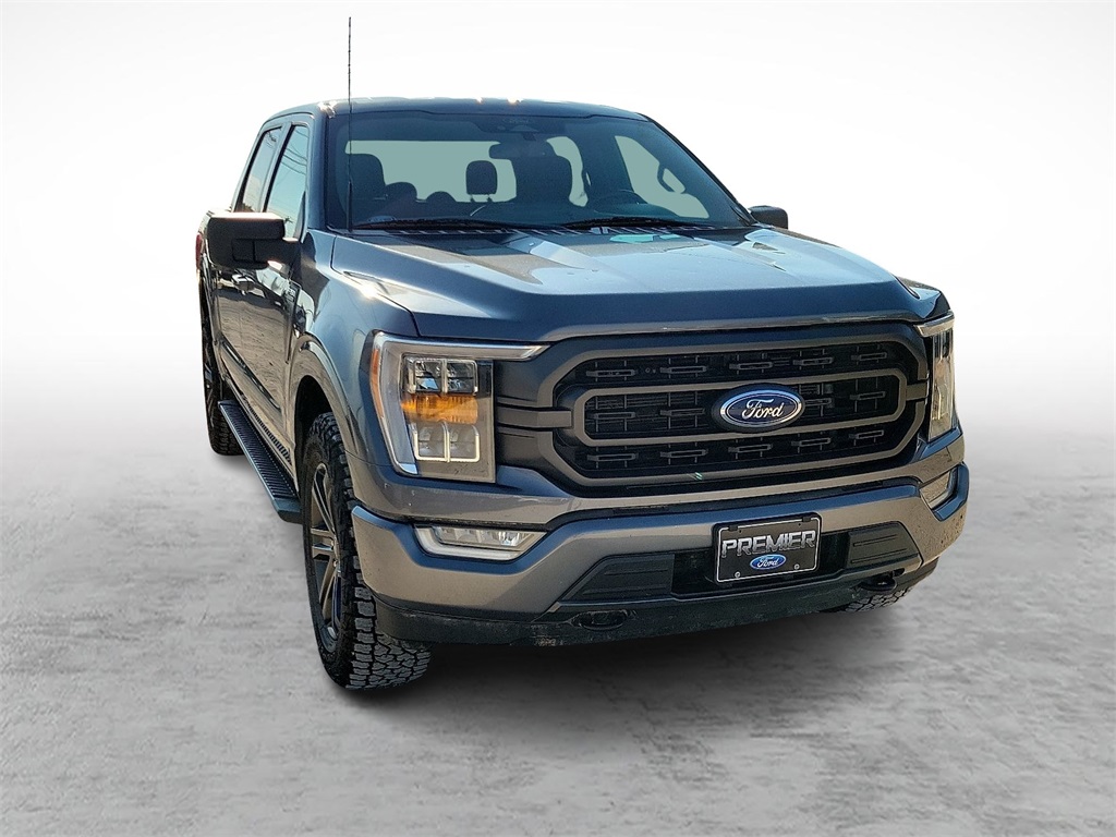 2022 Ford F-150 XLT photo 2
