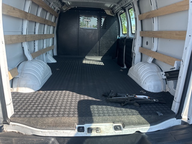 2023 Gmc Savana 2500 Cargo photo 22