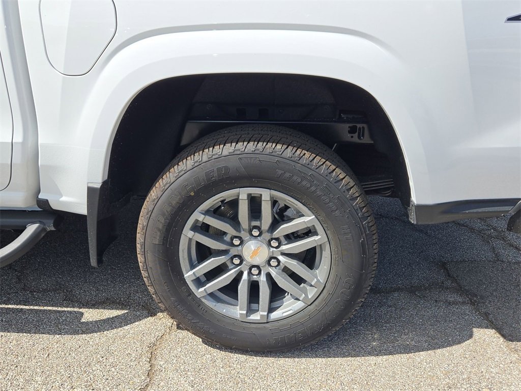 2025 Chevrolet Colorado Work Truck LT photo 35