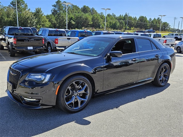 2022 Chrysler 300 S photo 3