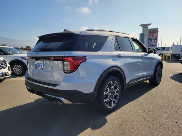 2025 Ford Explorer Platinum photo 3