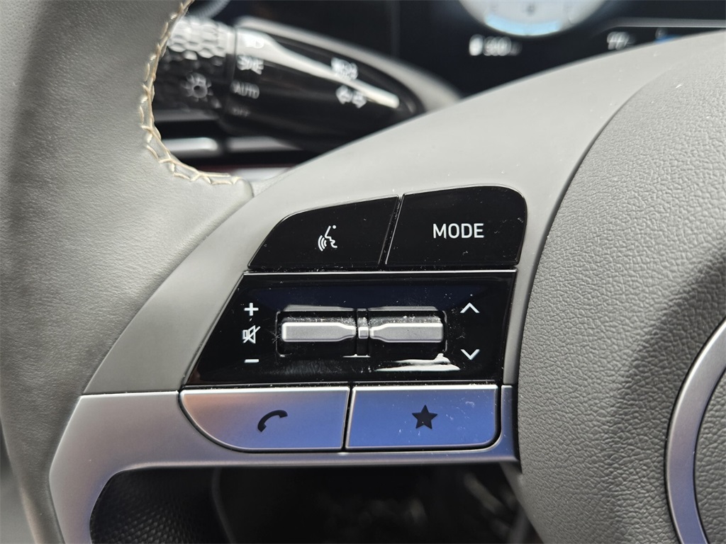 2024 Hyundai Elantra SEL Convenience photo 23