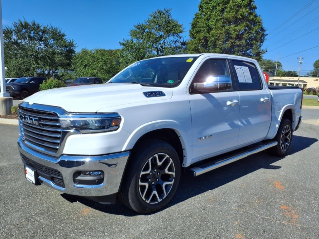 2025 Ram 1500 Laramie photo 8