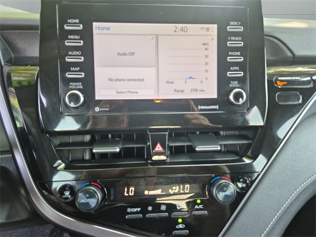2024 Toyota Camry SE photo 18