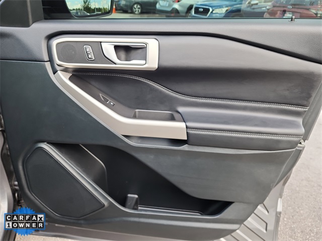 2023 Ford Explorer XLT photo 18